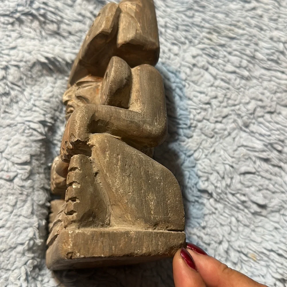 Statue - Picture 3 of 5